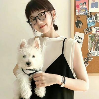 他从火光中走来